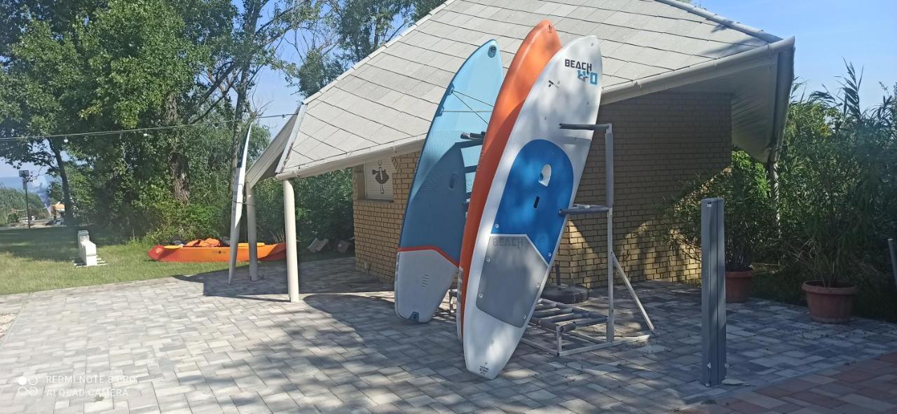 Sunshine 208 Apartman Balatonszarszo Bagian luar foto